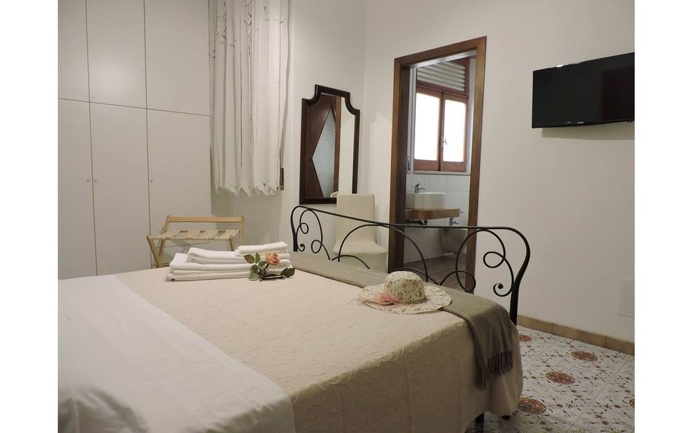 B&B Il Muro Vecchio Джардіні-Наксос Екстер'єр фото